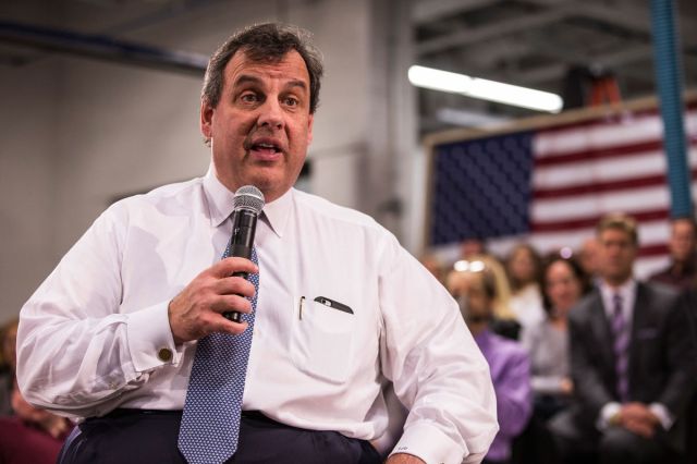 lizza-chris-christie-last-stand-1200